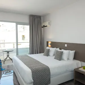 Aparthotel Blazer, Larnaca